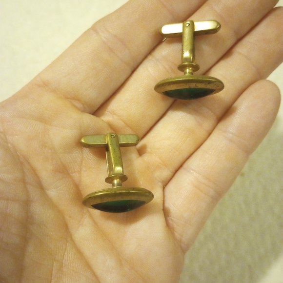 Vintage Hickok Cuff links, green, gold tone, EUC - Picture 3 of 3